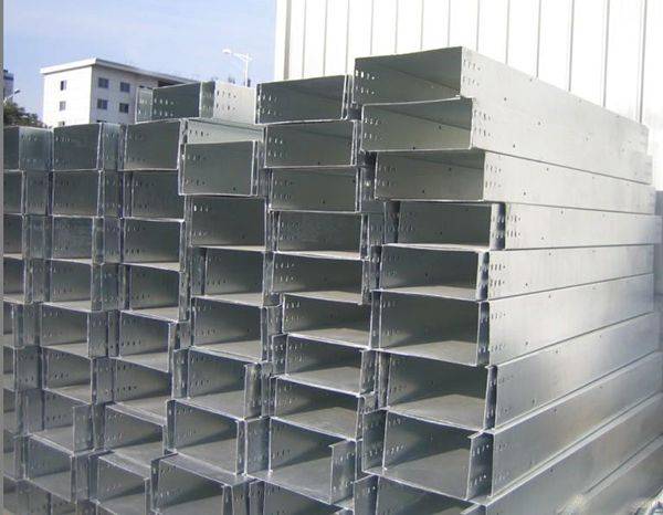 镀锌槽式桥架 镀锌槽式桥架