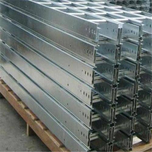 托盘式电缆桥架厂批发 托盘式电缆桥架厂批发